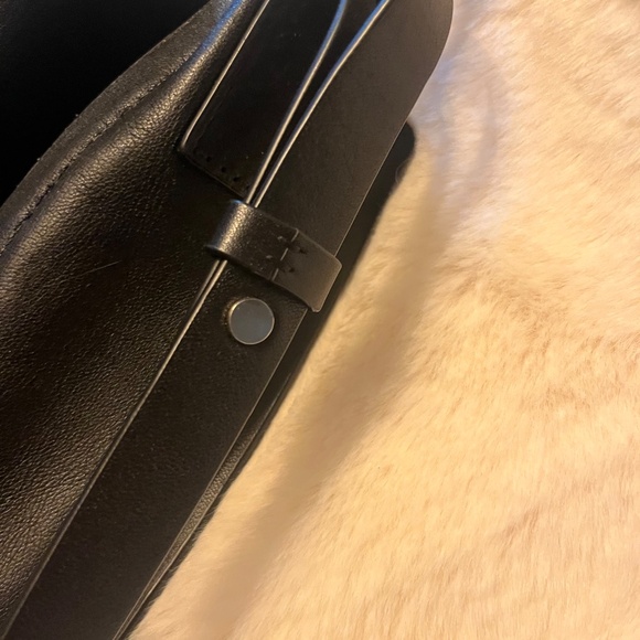 All Saints hobo shoulder or crossbody all leather large  bag - Picture 3 of 10